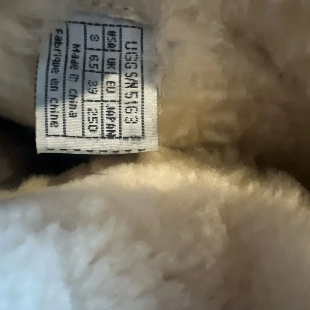 UGG Australia Tall Shearling Lace-Up Boots Gray Suede Women’s Size 8 (EU 39)